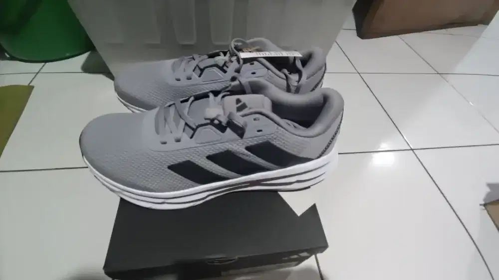 Di Jual Adidas Sepatu Running Respon Runner 2 Grey