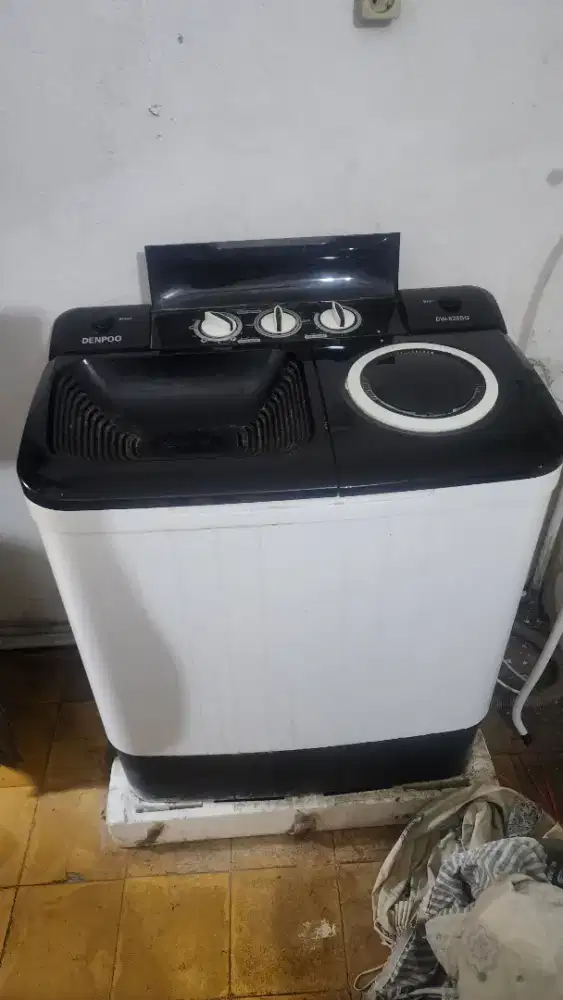 Mesin cuci Denpoo DW 828SG 8kg