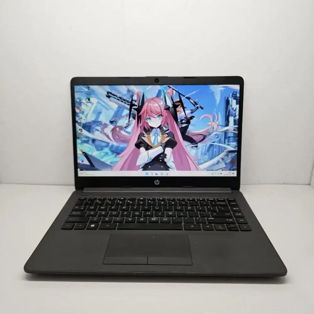 Laptop simpel, stylish, dan siap buat kerja & belajar!