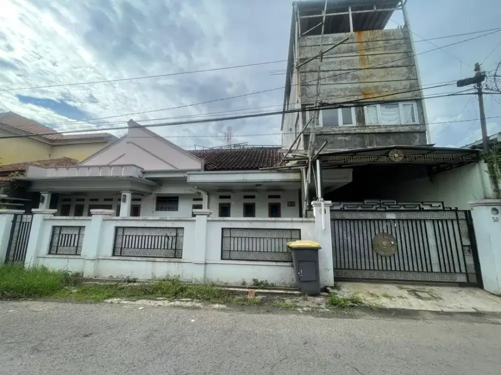 Dijual Rumah 2 Lantai Siap Huni Nyaman Aman Lokasi di Cijaura Buah Batu Bandung