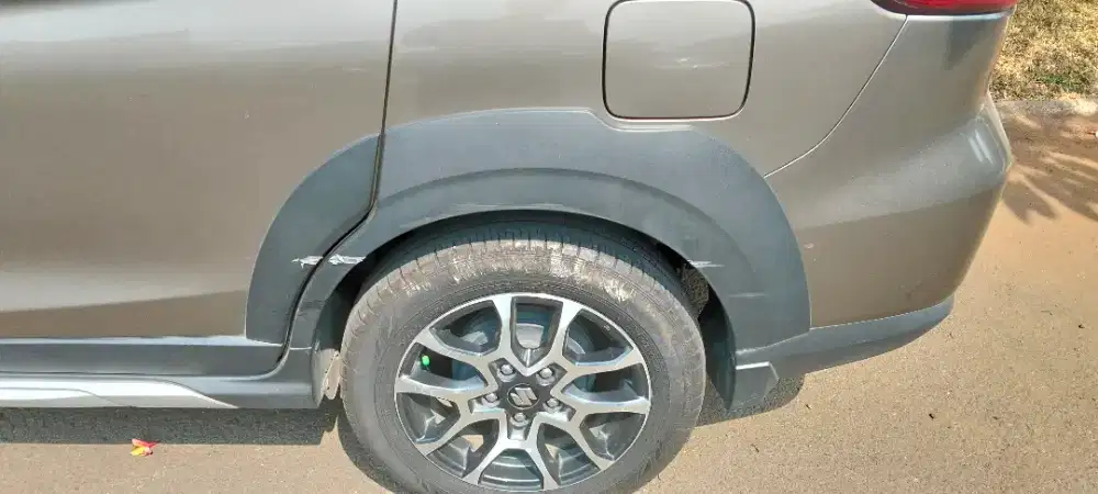 Over fender Suzuki XL7 kiri belakang