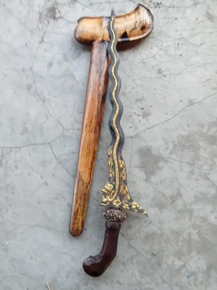 Keris nogo sosro Luk 13 lapis kuning emas