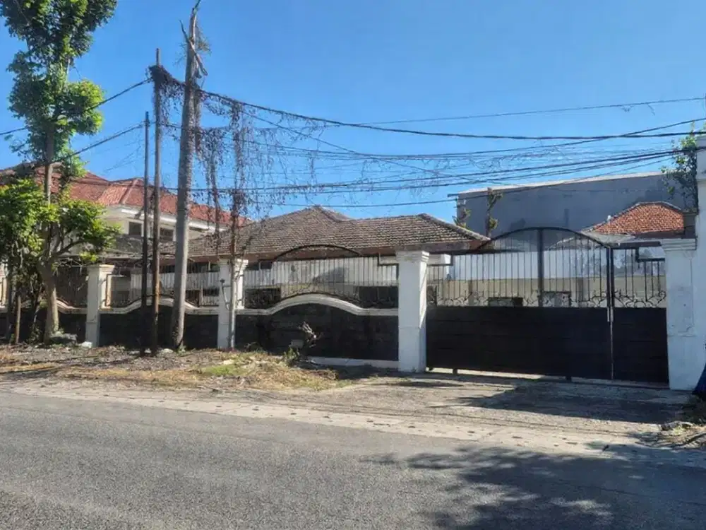Dijual Tanah di Raya Manyar