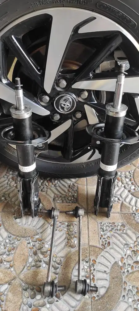 Shock Depan + Link Stabilizer All New Rush 2019 Ori (Bahan Rekondisi)
