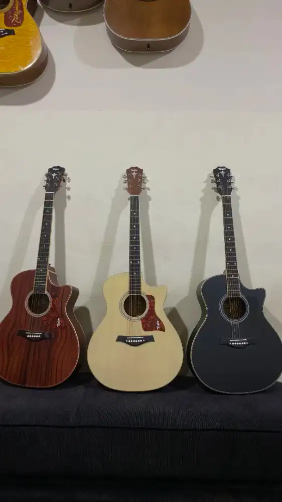 Gitar Akustik Custom Taylor