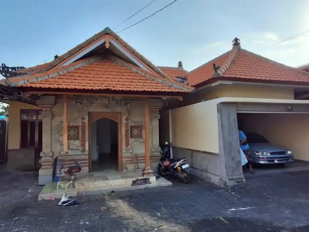 Rumah Kantor dengan 5 Kamar Disewakan di Panjer, Denpasar Selatan
