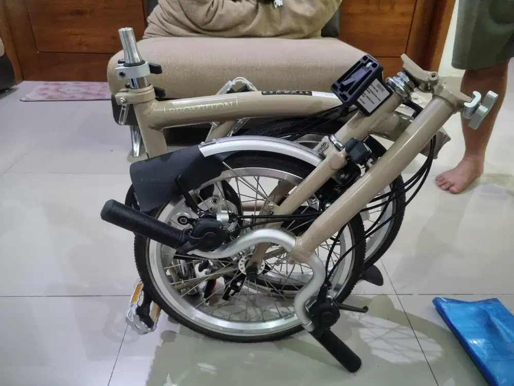 Brompton Barbour V2 M6L