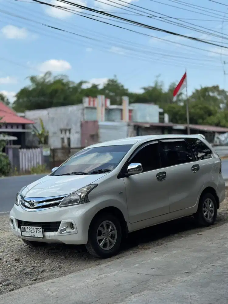 Dijual cepat!! Toyota Avanza Type G manual 2014