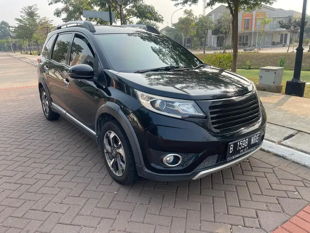 2017 HONDA BRV E HITAM MATIC HARGA NETT