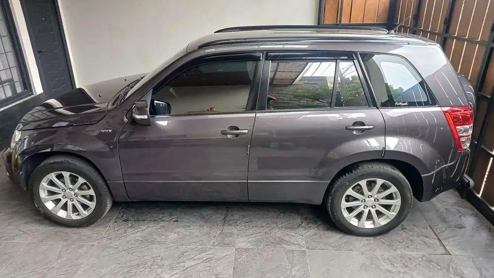 Suzuki Grand Vitara 2013 Manual Istimewa