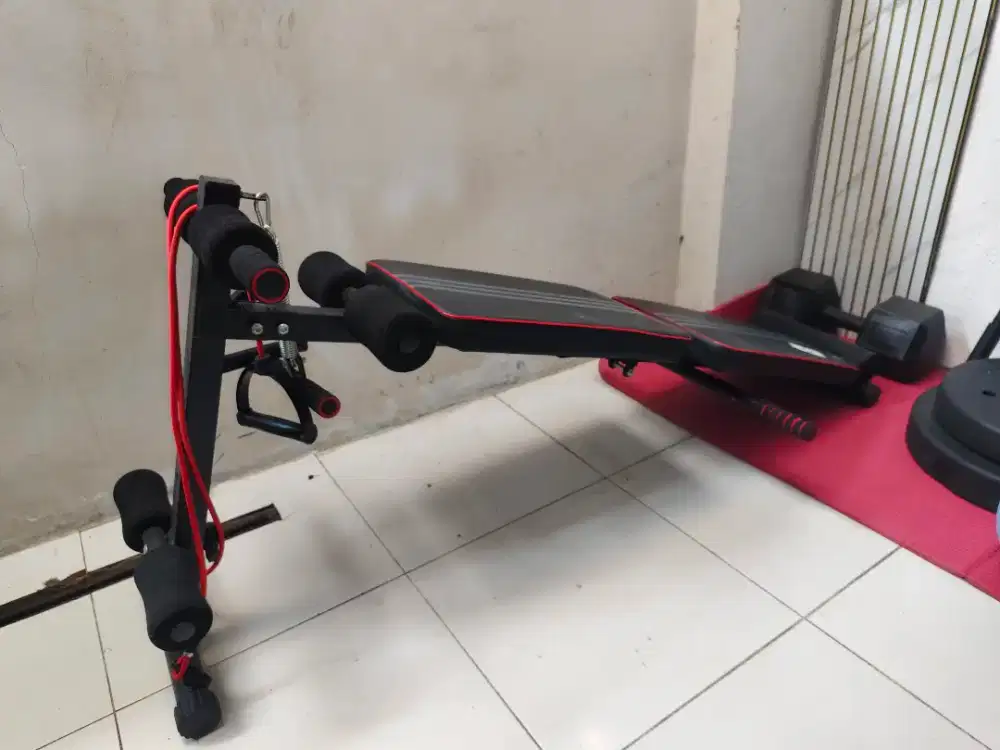 KURSI GYM SIT UP BENCH FITNESS LIKE NEW