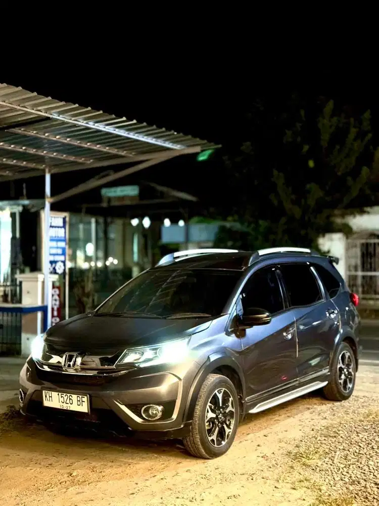 Dijual cepat!! Honda Br-v 2017 matic