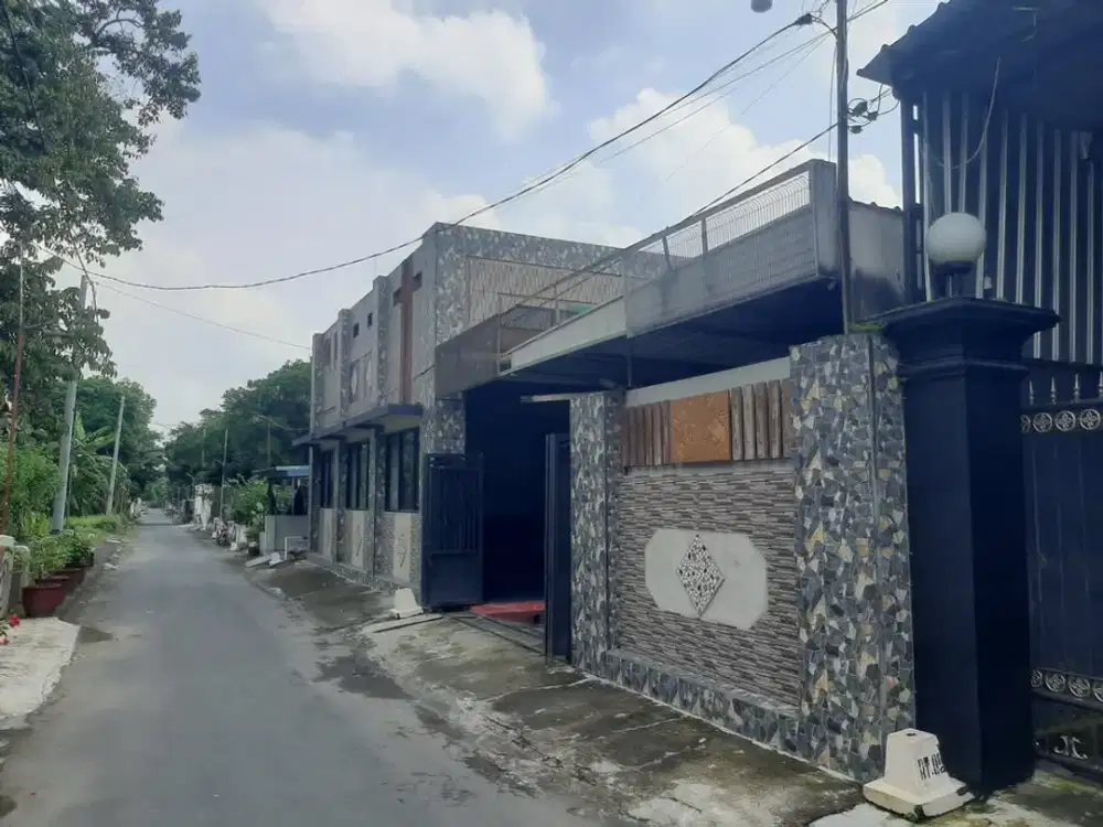 Jual Rumah di Jl Ambon gedangsewu kec pare sekoto budi