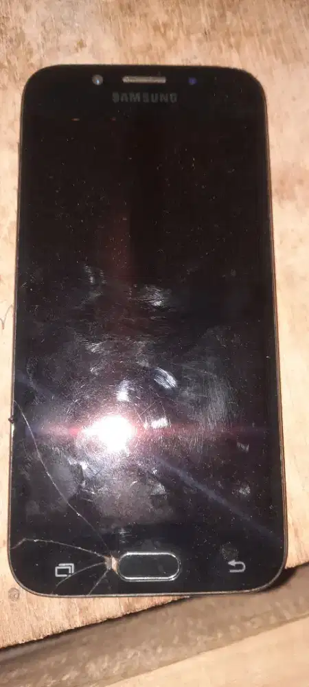 Samsung galaxy j5 pro