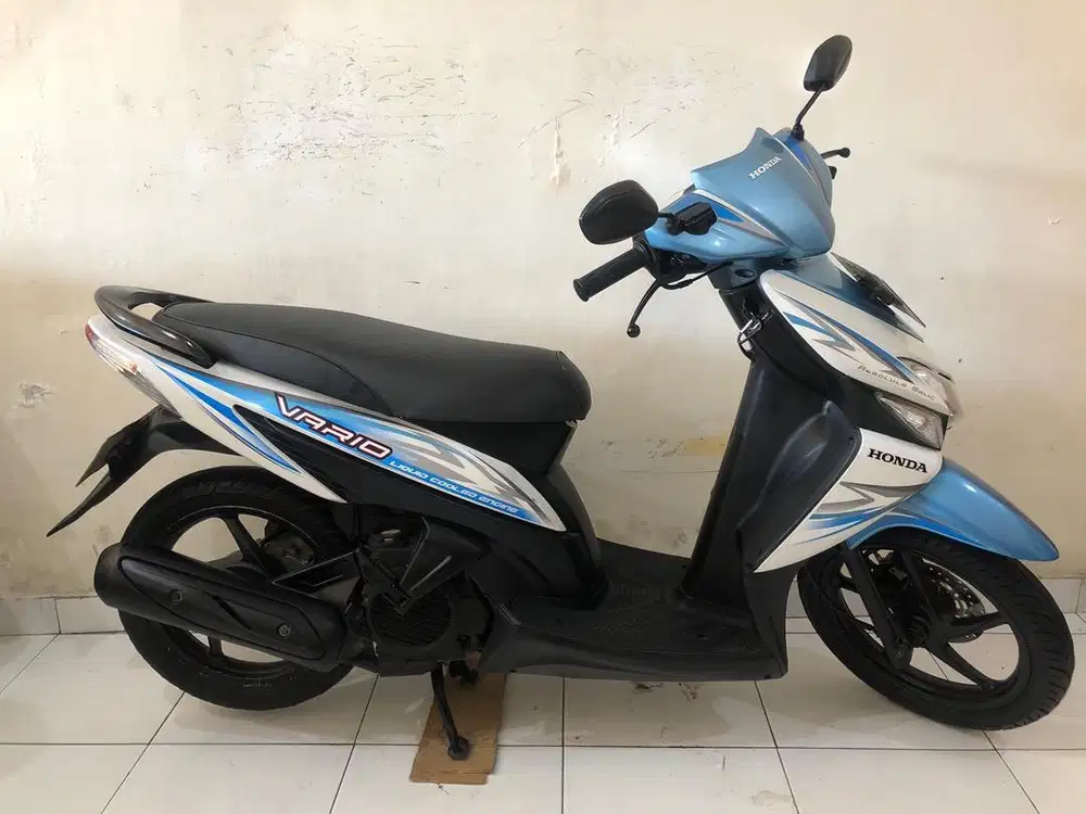 Honda Vario CW Th.2012 putih biru!!