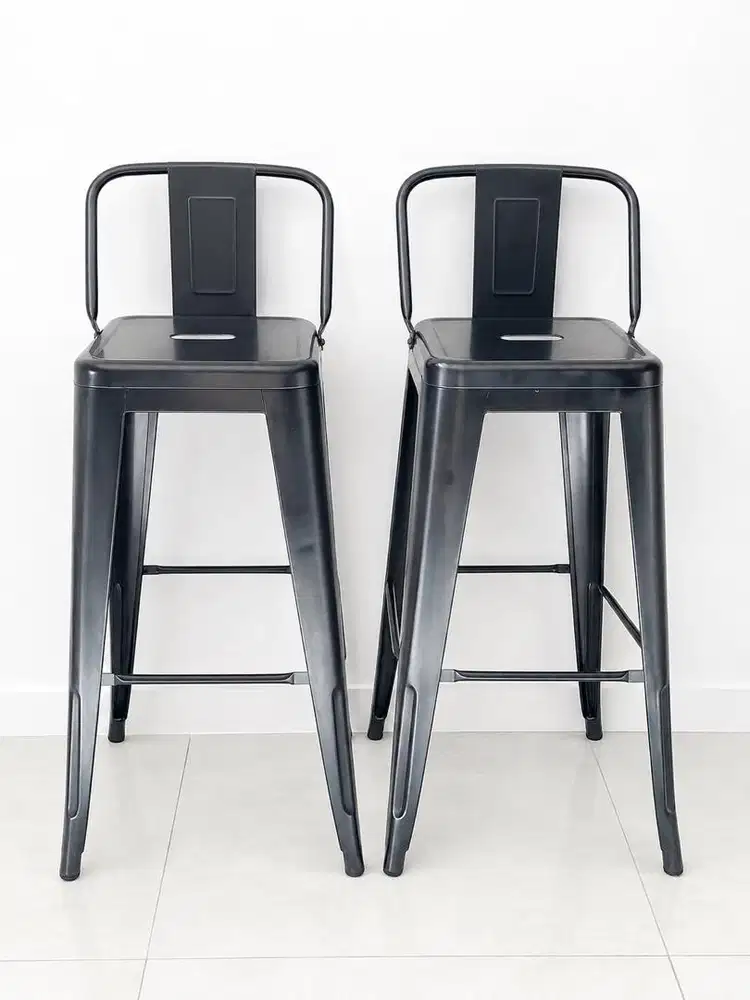 Kursi Bar Besi tinggi