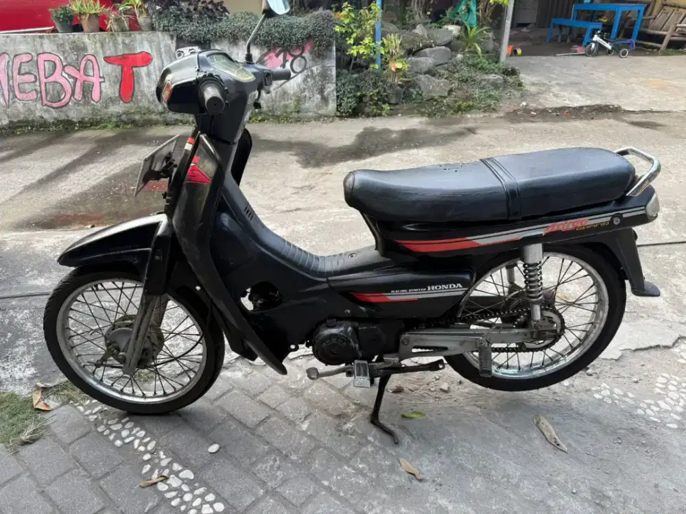 Astrea grand ampal THN 1992 plat B Jakarta