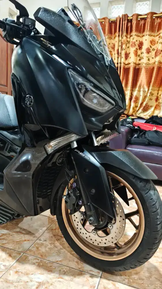 Xmax 2022 Signature Modif Low km