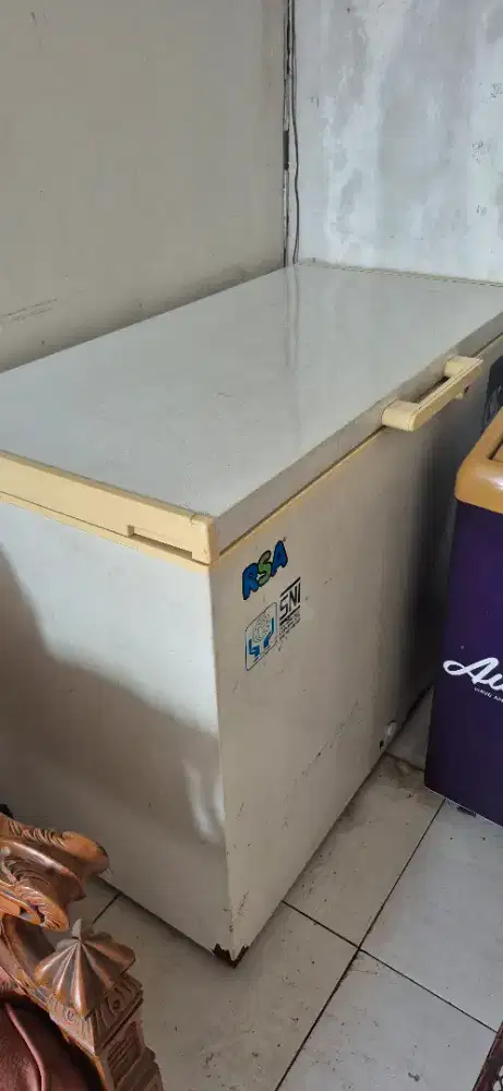 FREEZER RSA 310 LITER masih normal full beku