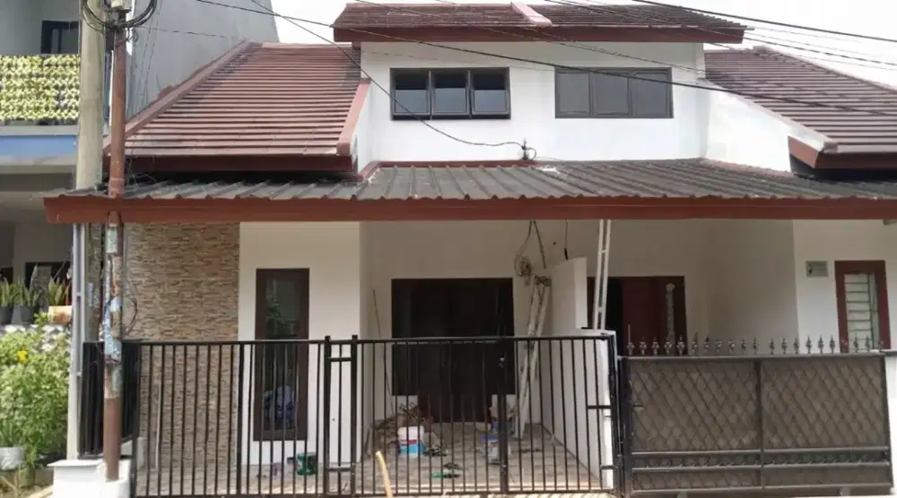 Disewakan Rumah Tingkat di Jalan Besar Villa Pamulang