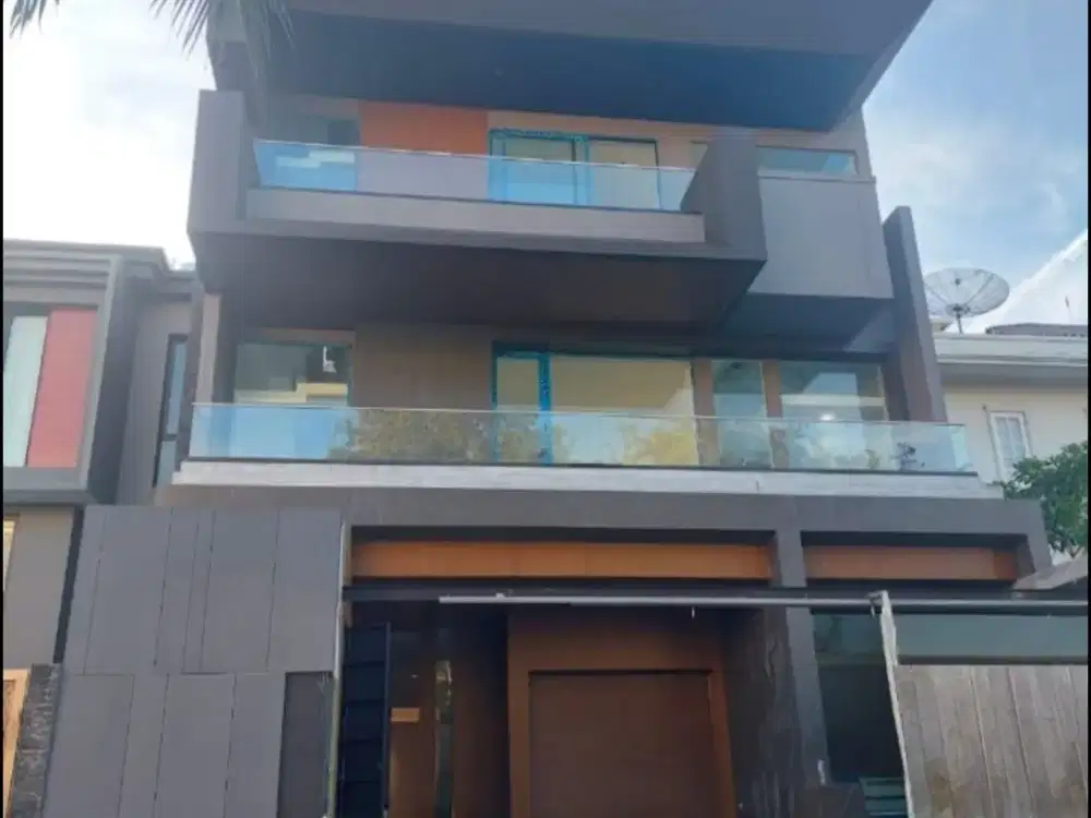 Rumah Brand New Katamaran Indah Pik 1 Tropical Minimalist Concept