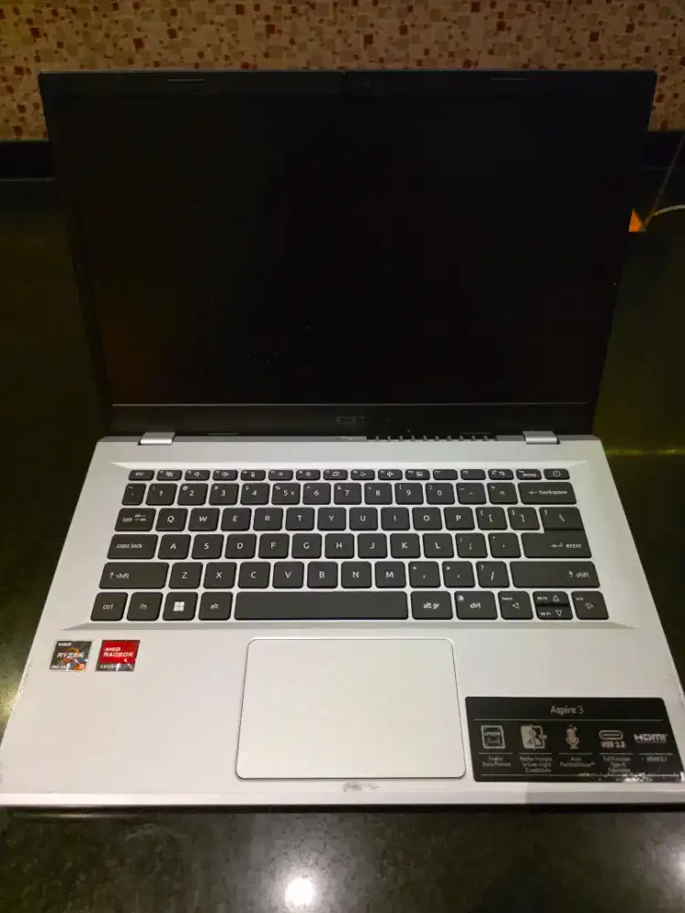 Laptop Aspire 3 ( AMD Ryzen )