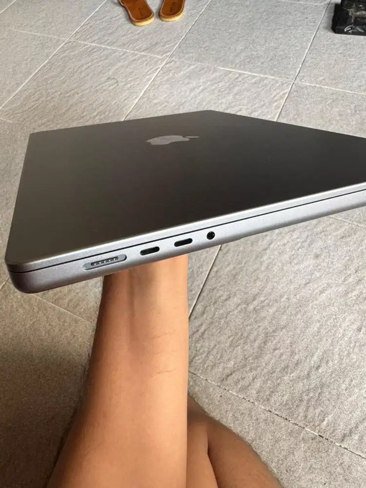 Macbook Pro M1 Pro 32/512 16 inch Personal
