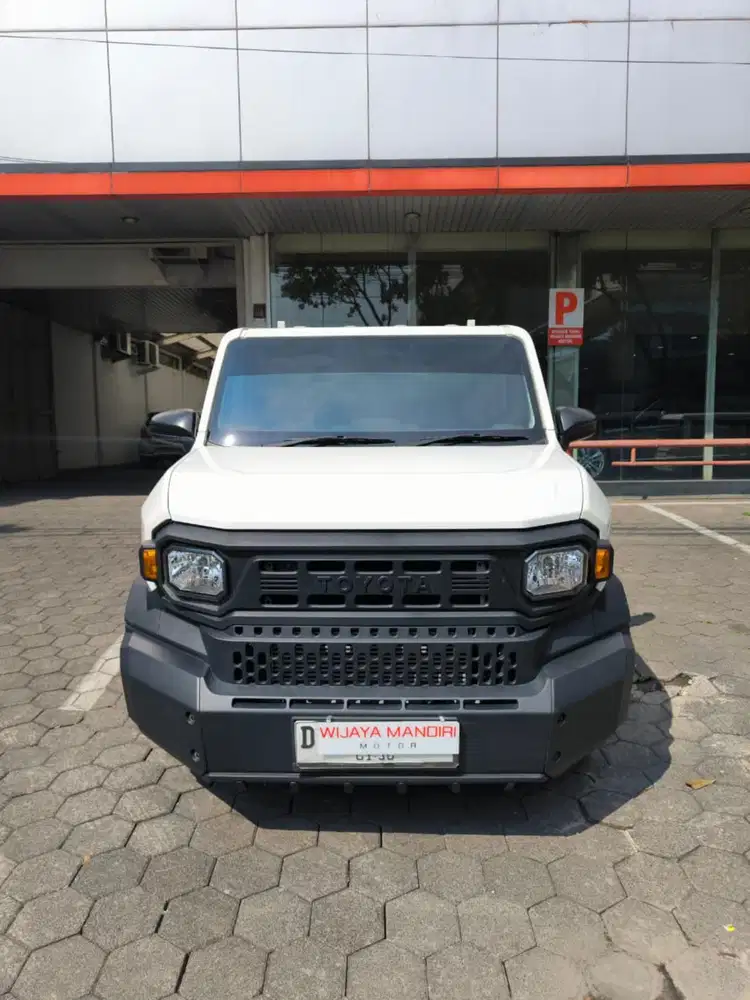 TOYOTA HILUX RANGGA PICK UP 2.4 DIESEL STD M/T 2024