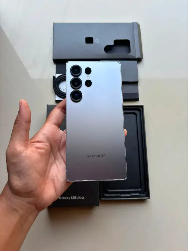 Samsung Galaxy S25 Ultra 12/512GB Garansi SEIN Resmi Indonesia Second