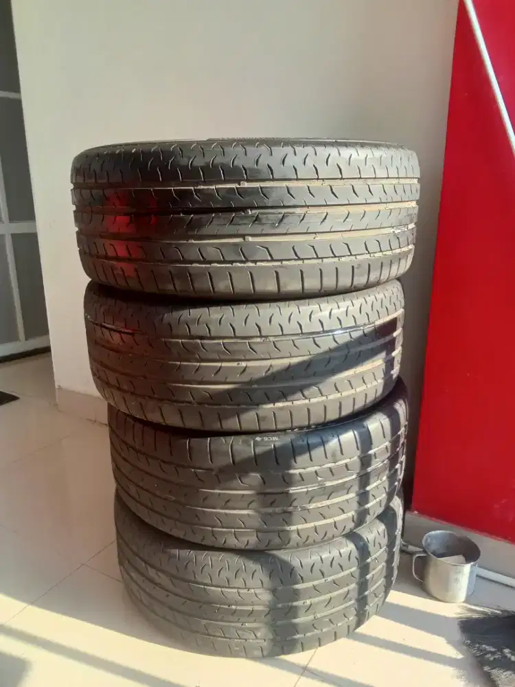 ban continental ukuran 235/50 R18