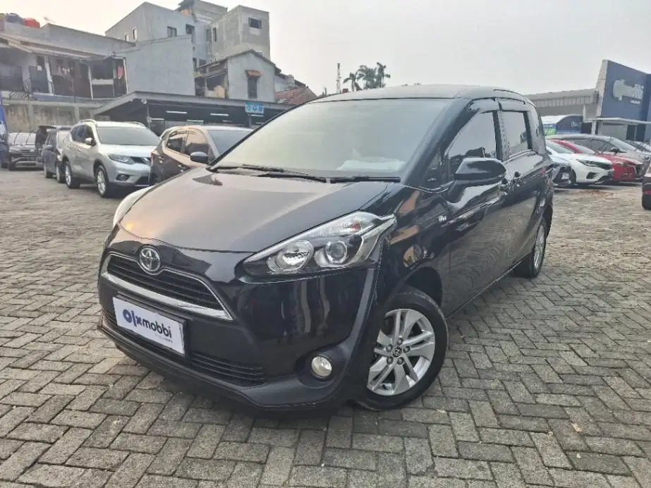 DP MURAH Toyota Sienta 1.5 G Bensin-AT 2016 Hitam CVVCB