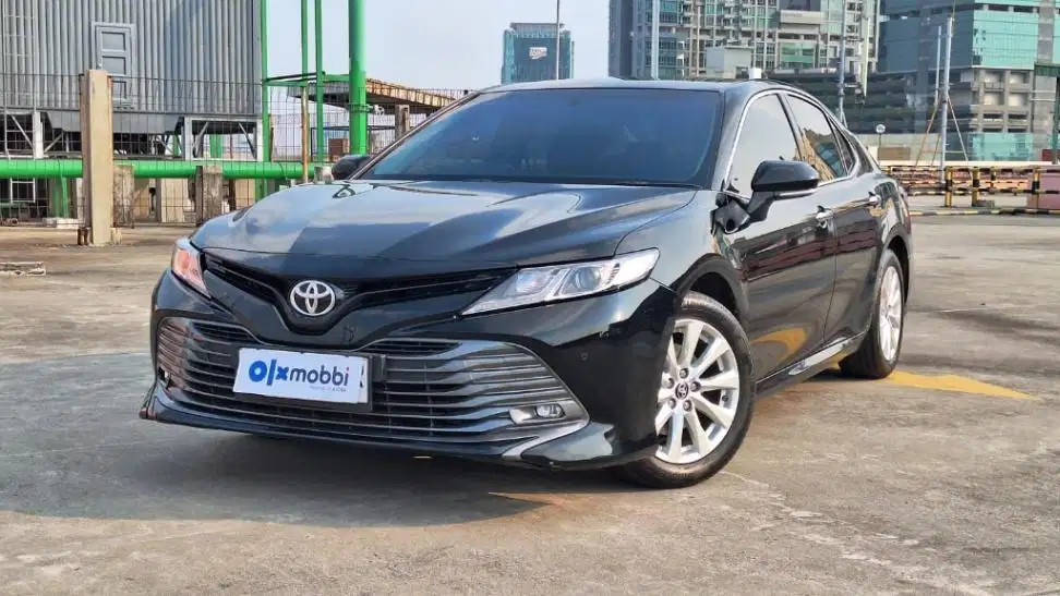 KM Rendah - Toyota Camry 2.5 G Bensin-AT 2021