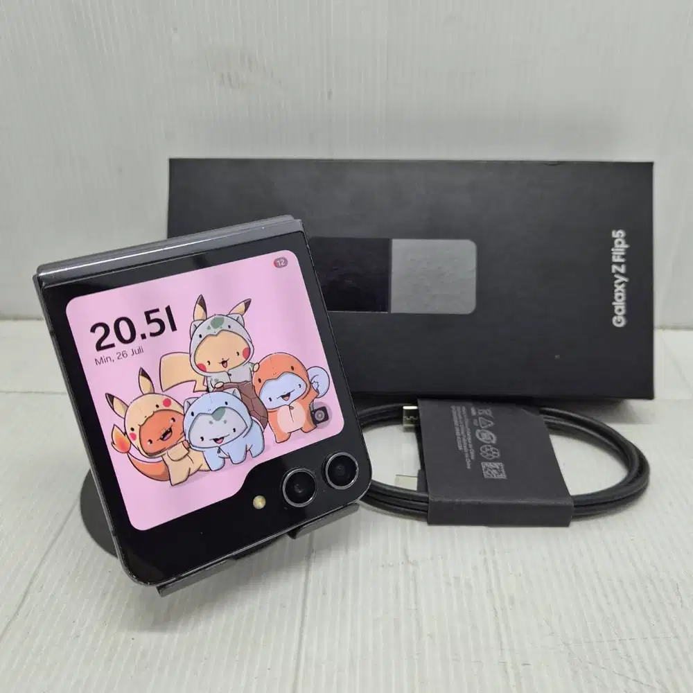 TERMURAH  SAMSUNG GALAXY Z FLIP 5 8/256 GRAPHITE FULLSET SEIN