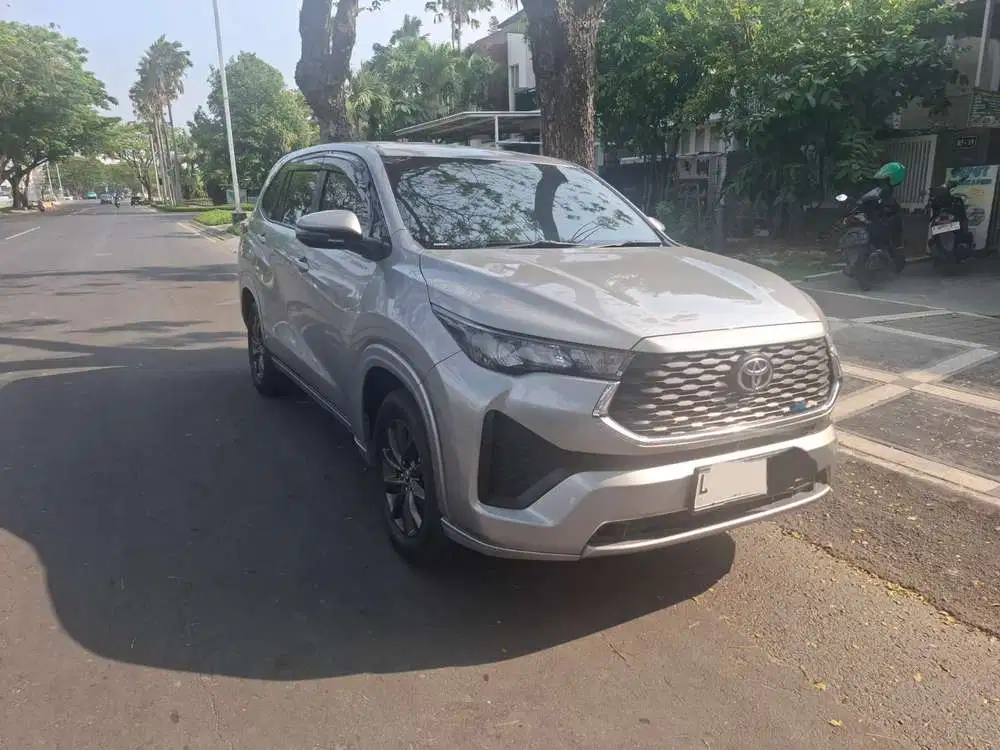 Innova Zenix 2023 Hybrid