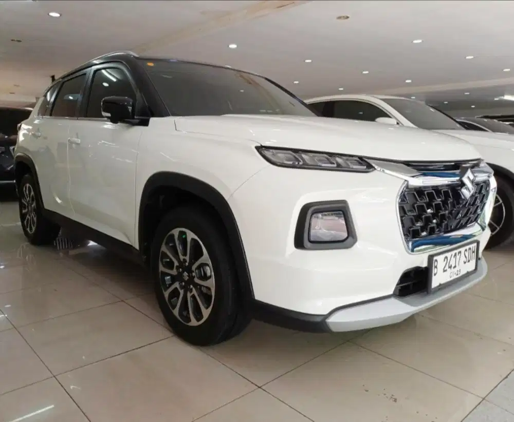 Suzuki Grand Vitara Two Tone GX 2024 low kilometer