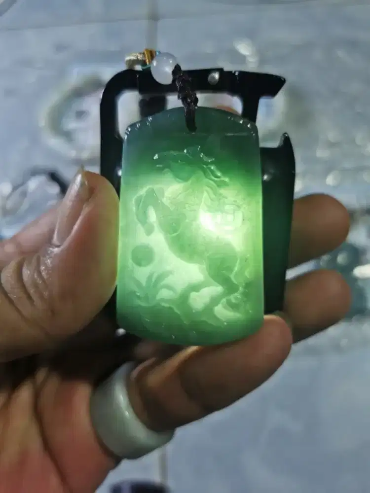 Giok Guatemala Jadeit type A Bersertifikat - Kalung Liontin ukir Kuda