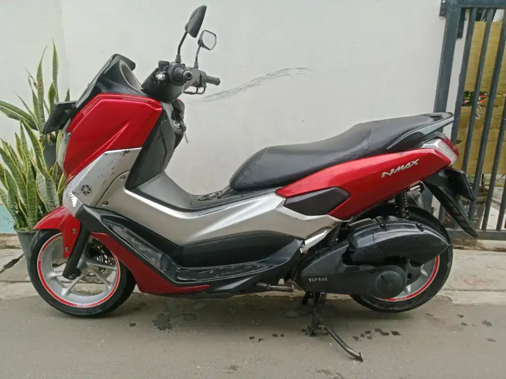Nmax old tahun 2016 bagus mesin halus