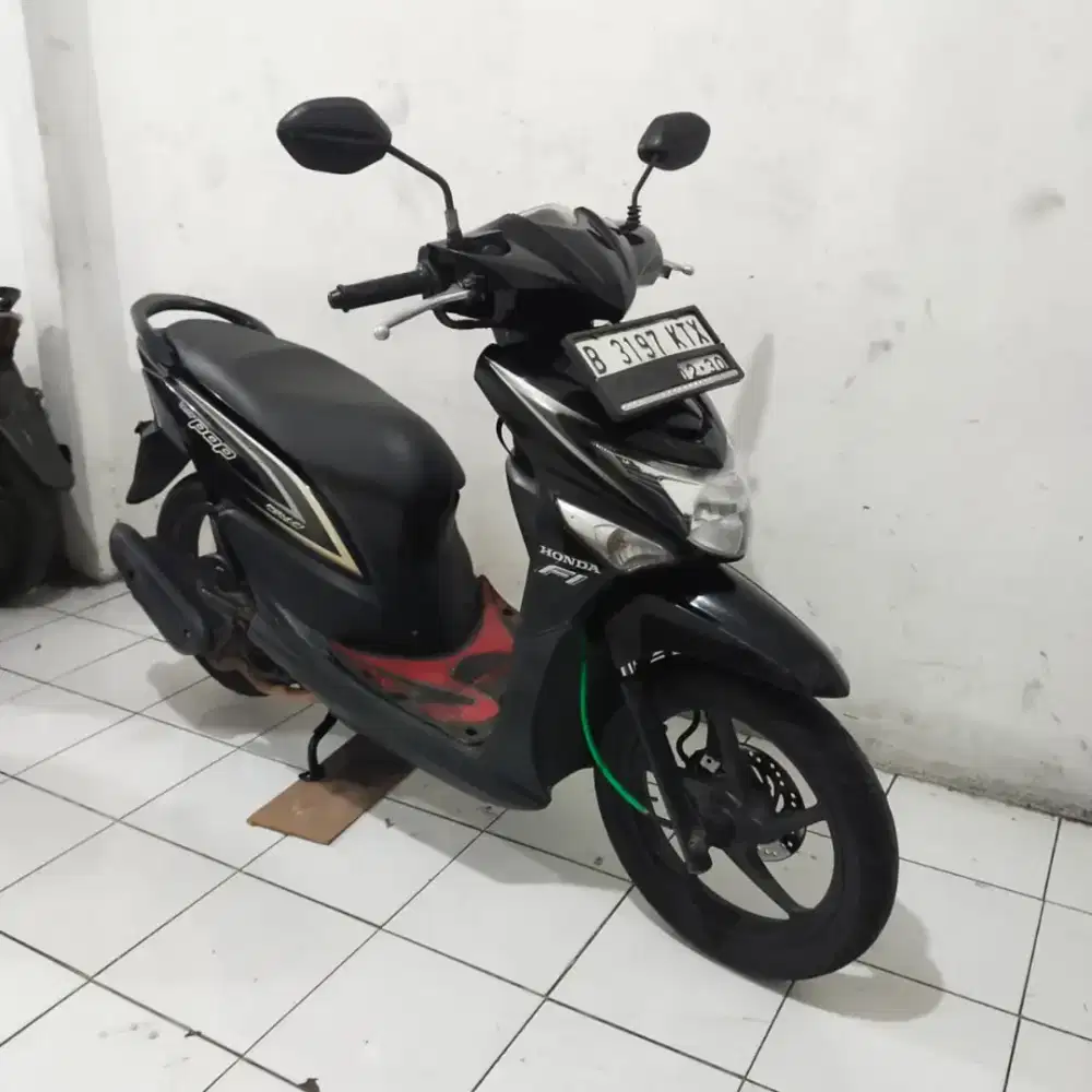 Honda Beat POP 2015 Orisinil Mesin Cakep Bagus Lengkap