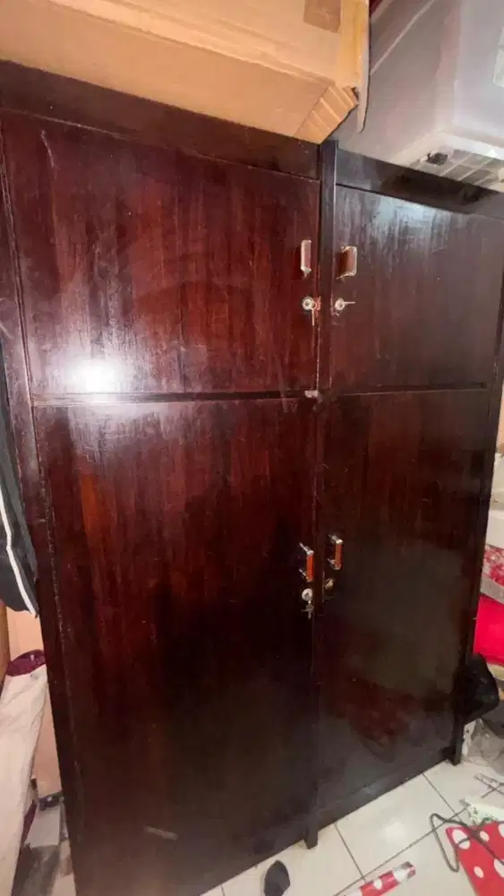 LEMARI KAYU JATI