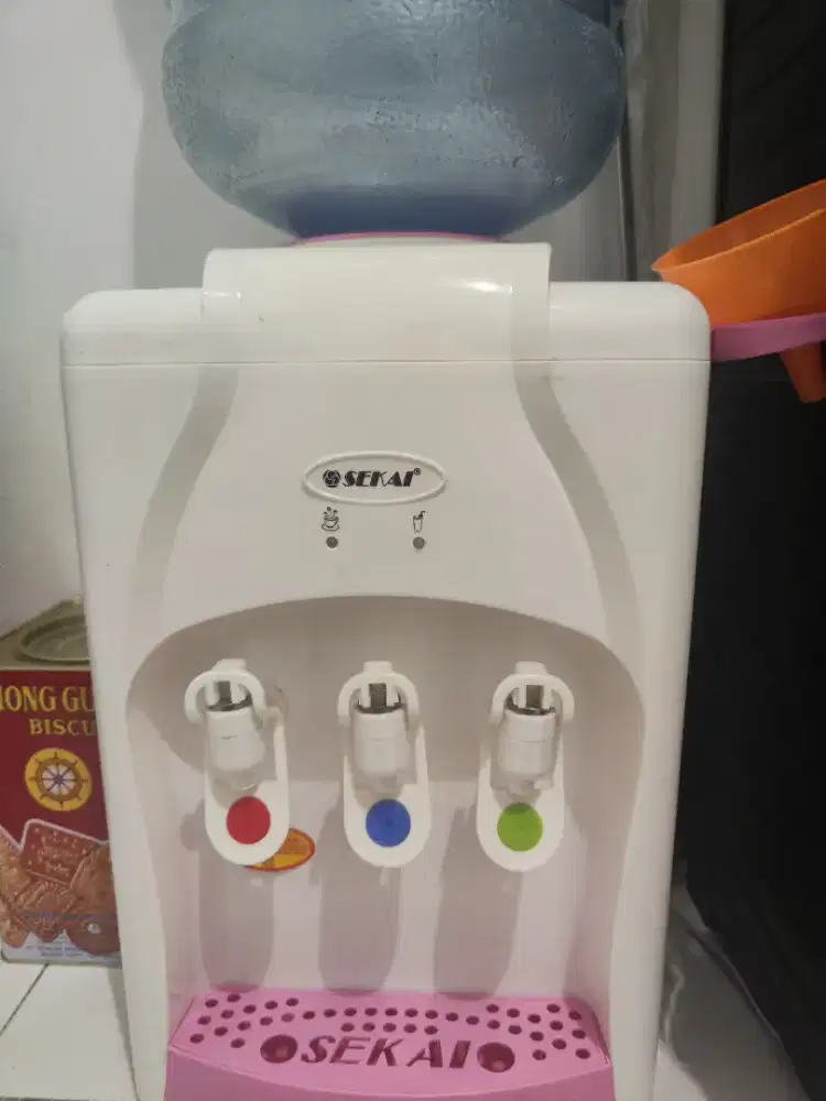 DISPENSER SEKAI PANAS DINGIN NORMAL