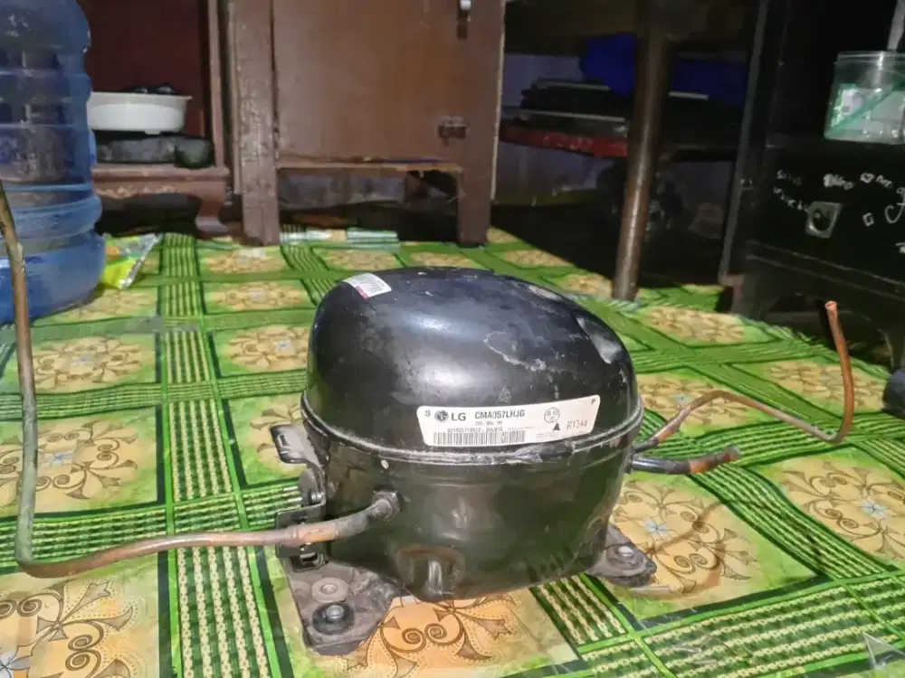 Kompresor kulkas 1/5 pk dan 1/8 pk,buat shwcese atau frizer jiga bisa