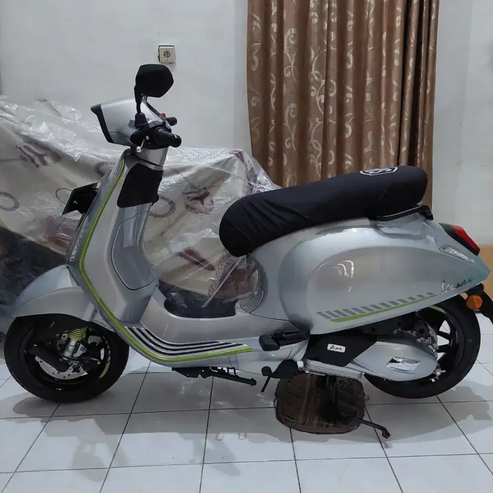 Vespa Sprint Tech 150