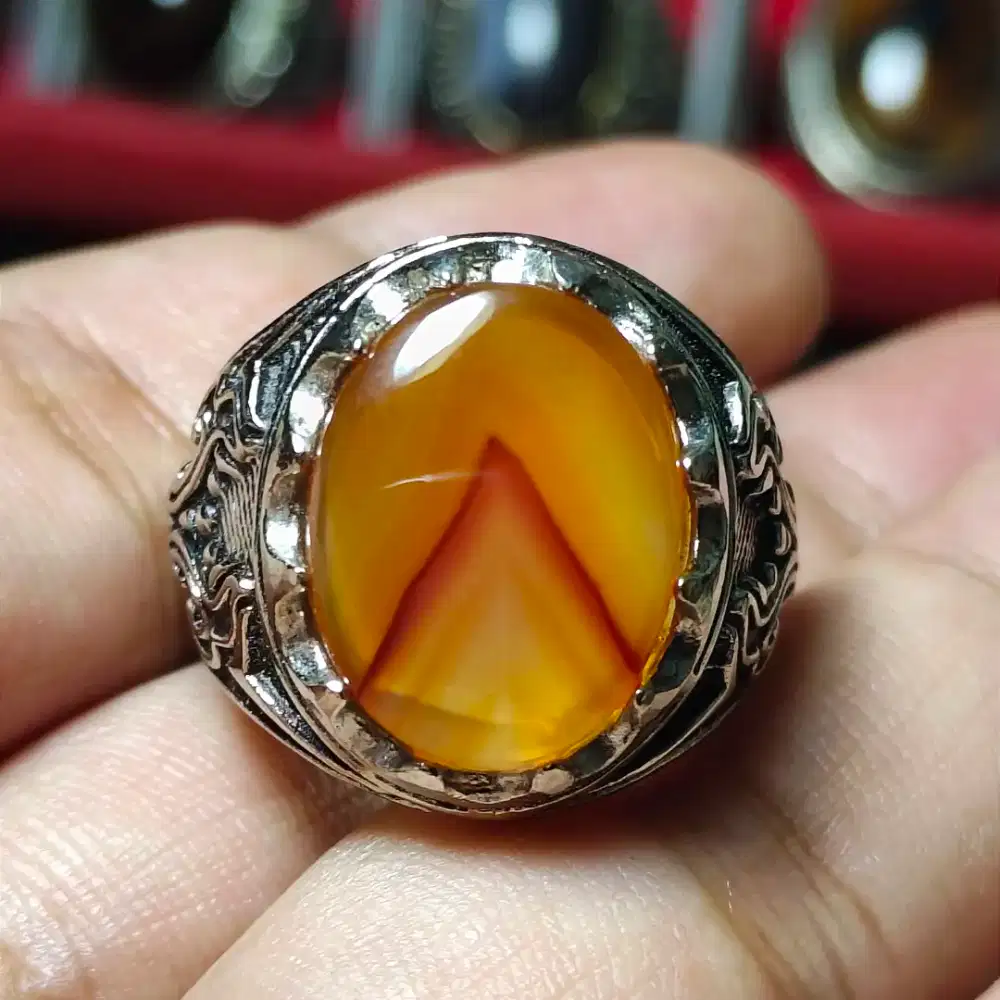 NATURAL BATU CINCIN MUNDUR CRISTAL