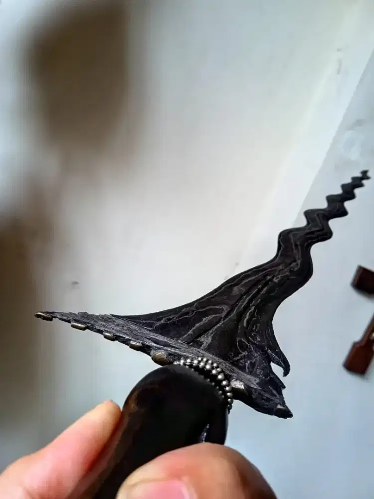 Keris sepuh sangkelat pamor wengkon isen gonjo kinatah