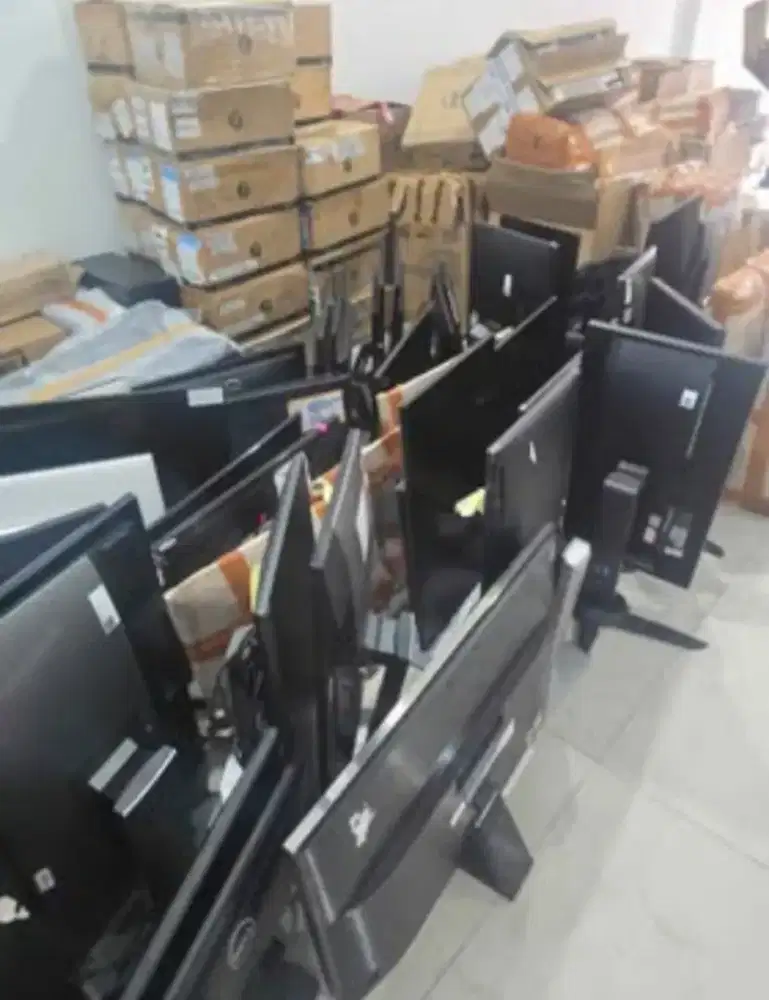 DICARI Komputer & Laptop