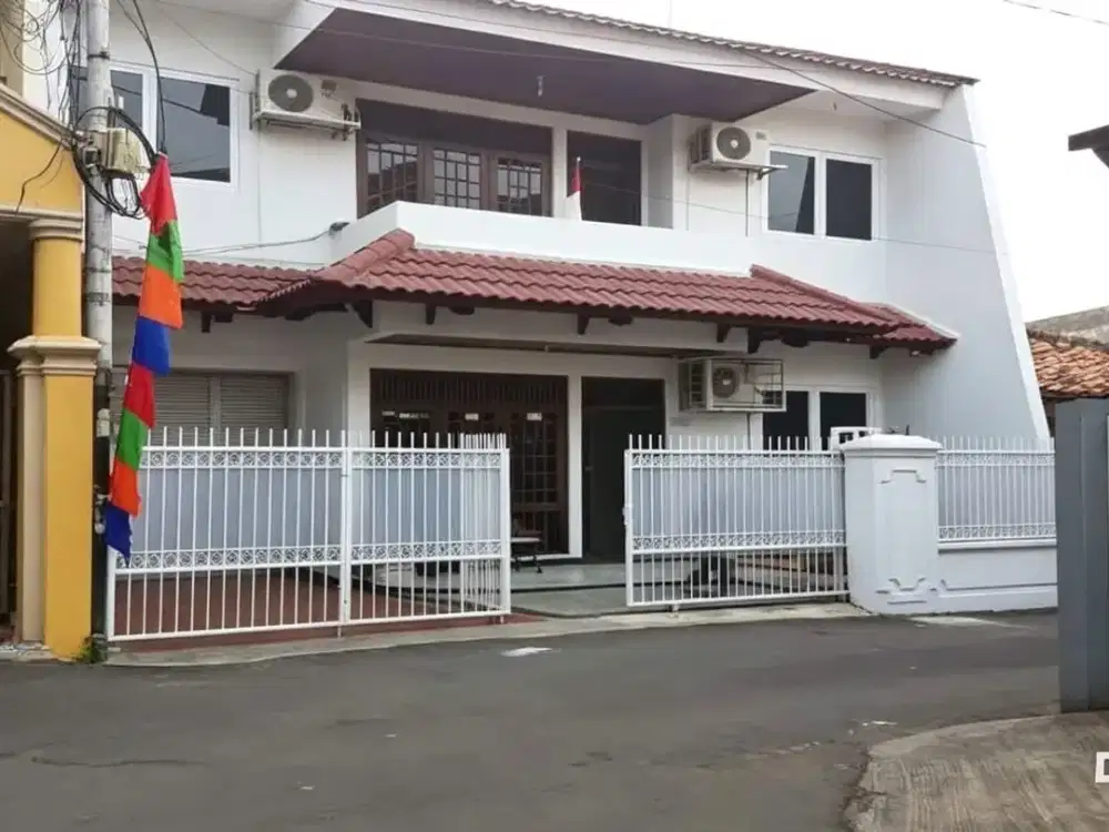 Dijual kosan karyawan putri lokasi strategis