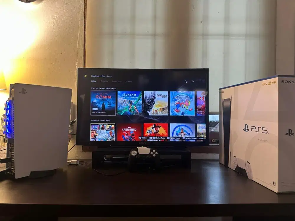 Playstation 5 / PS5 Disc Version banyak bonus