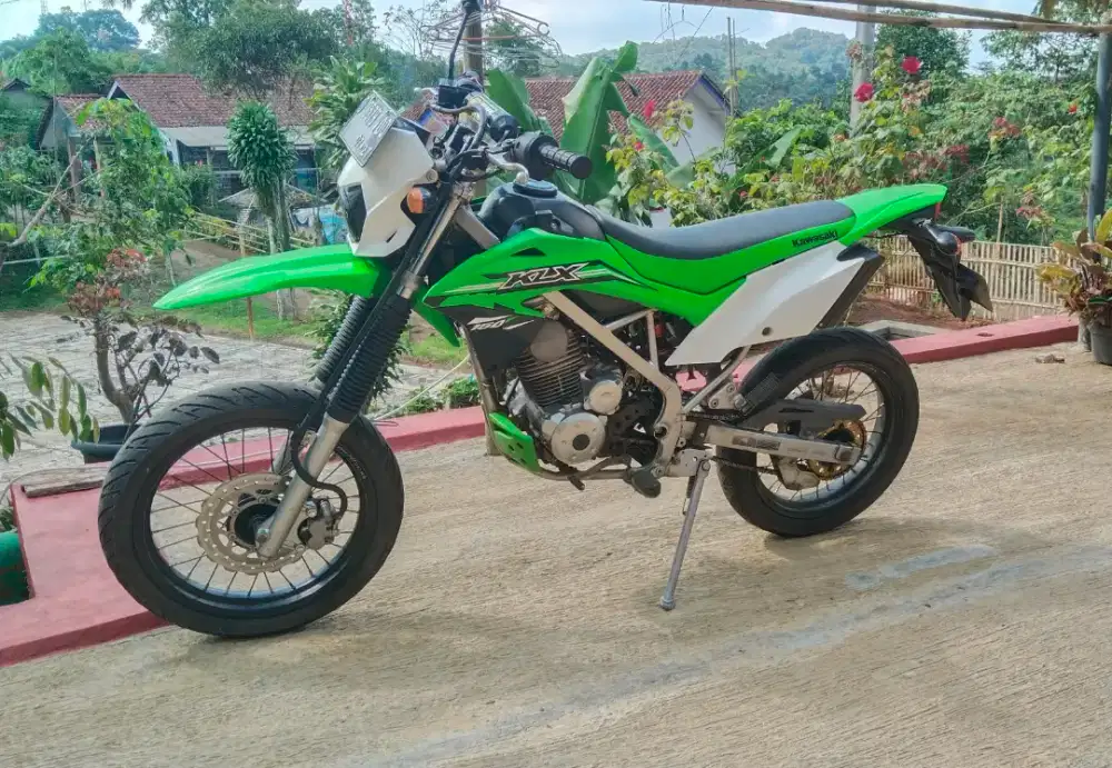 Kawasaki KLX G Tahun 2017 Hijau Original