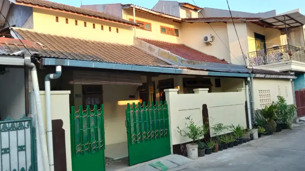 Dijual rumah lt 100 m, lokasi strategis dekat pintu tol harga 1.350 M
