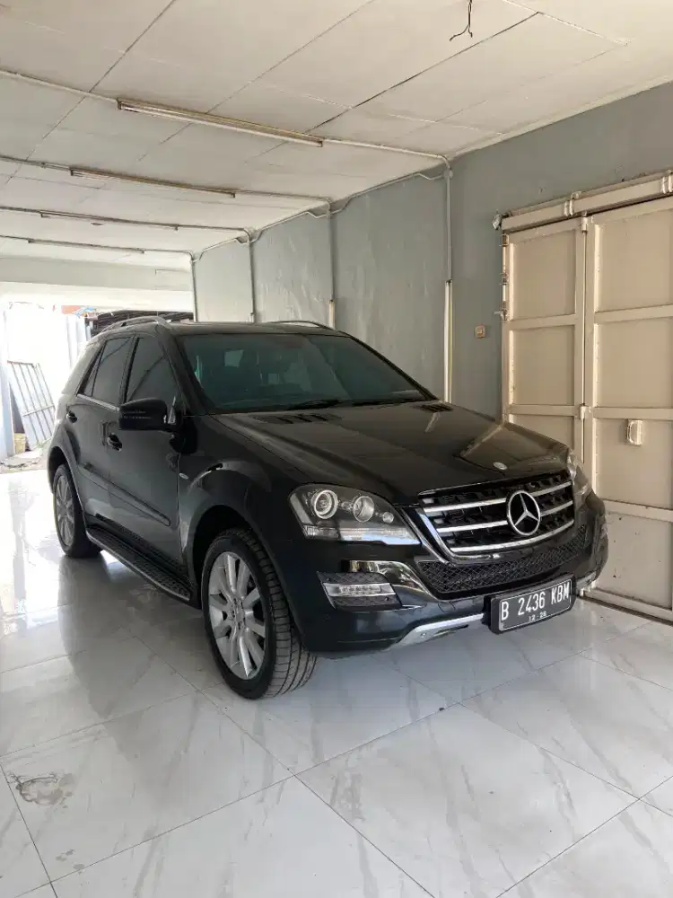 Mercedes Benz ML 350 AT 2011